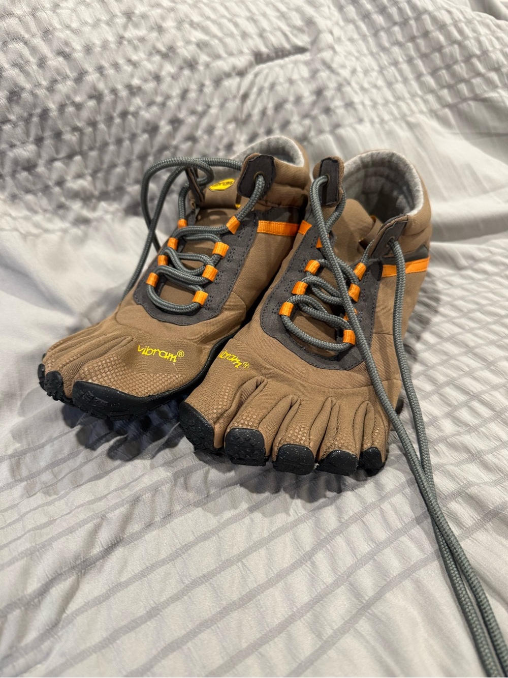 Vibram FiveFingers Trek Ascent Insulated Mens 9 Barefoot Hiking Shoes 42 Brown